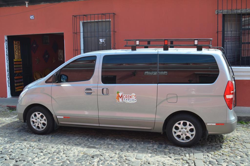 Hostal Morenos 危地马拉安地瓜 外观 照片