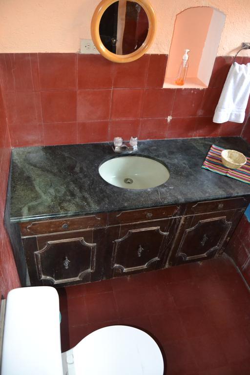 Hostal Morenos 危地马拉安地瓜 外观 照片